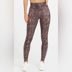 SPANX Black and Brown faux snakeskin Patterned Leggings